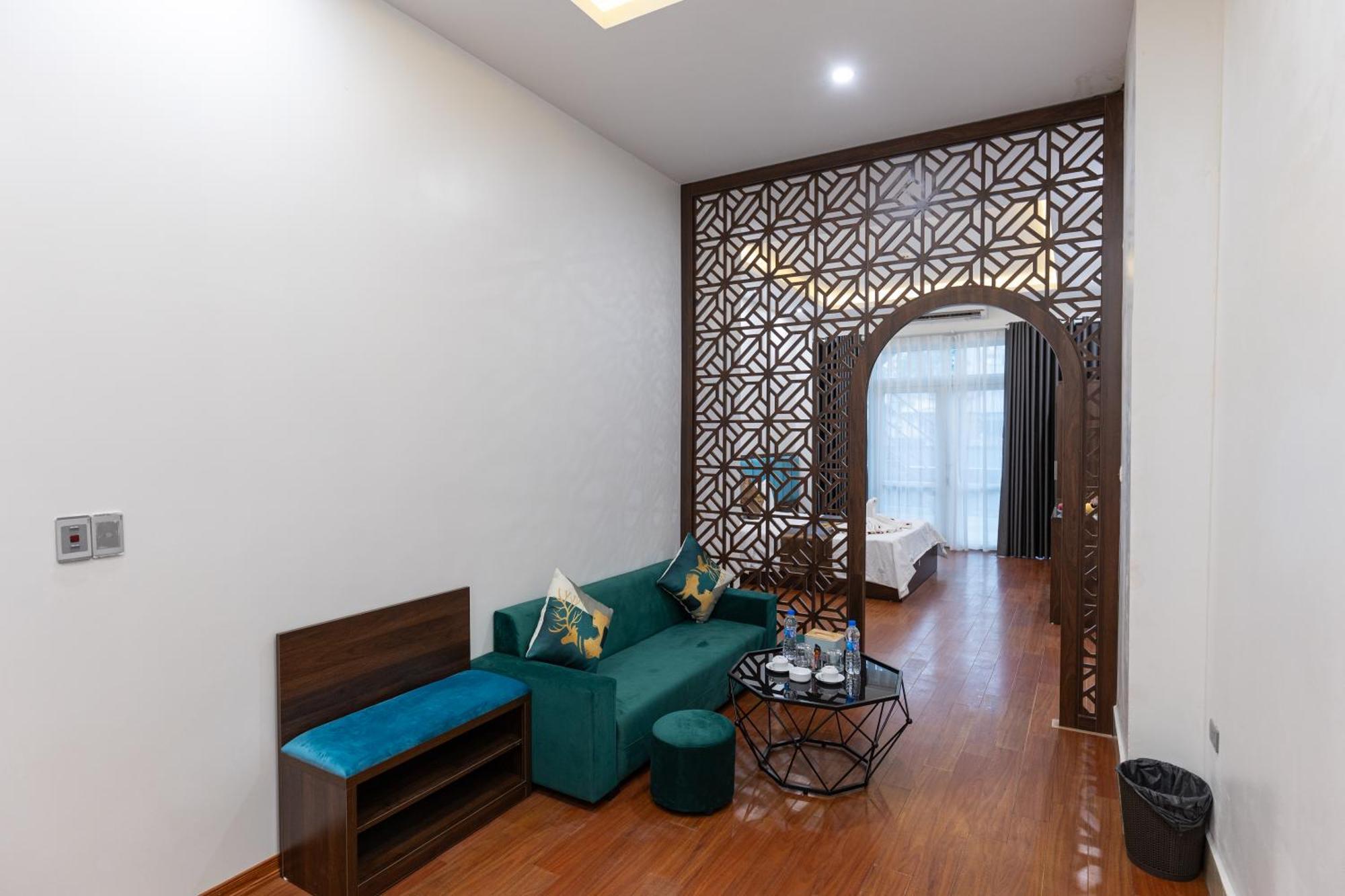 Hoang Gia Hotel Dong Anh Eksteriør billede