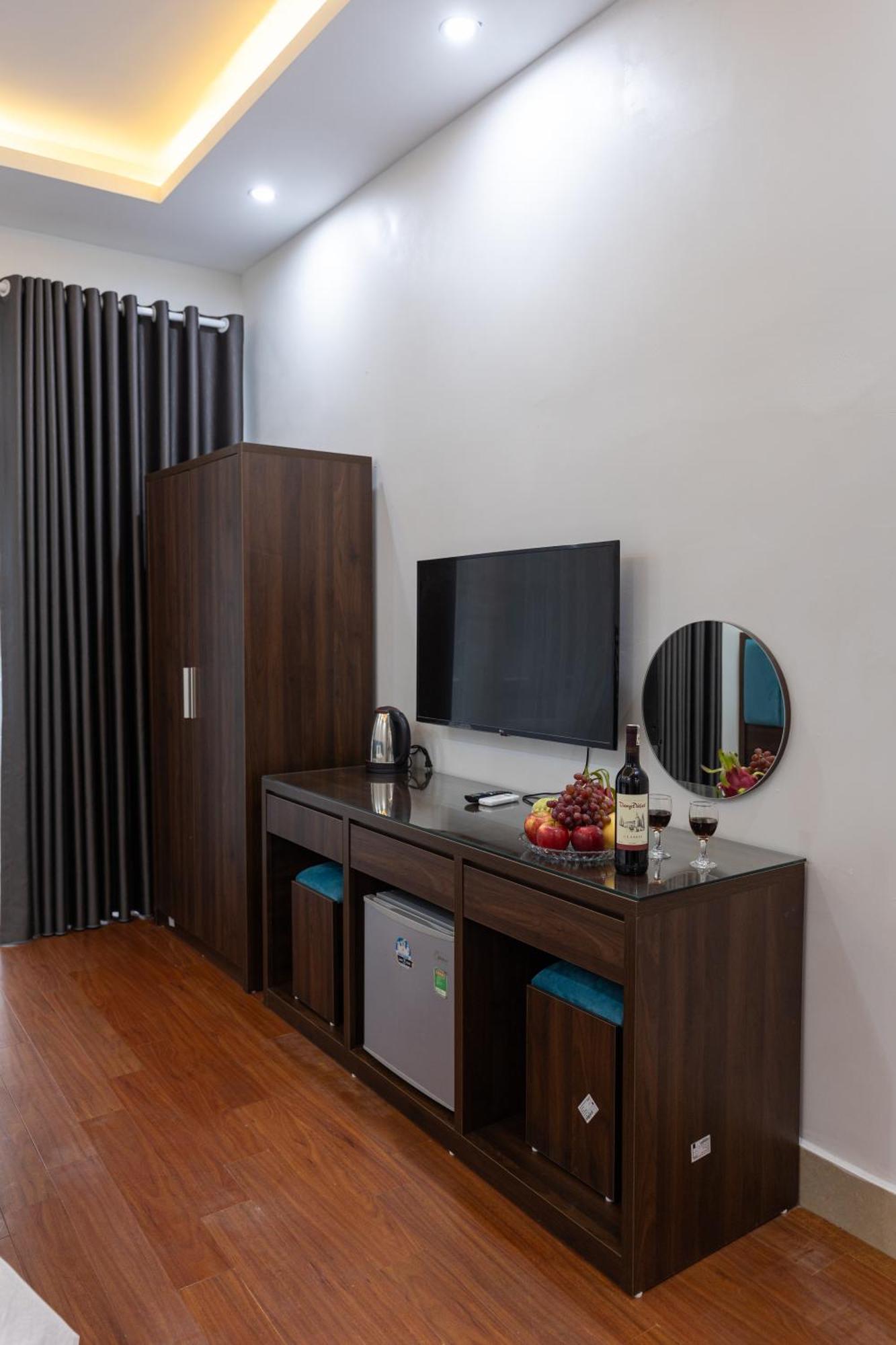 Hoang Gia Hotel Dong Anh Eksteriør billede