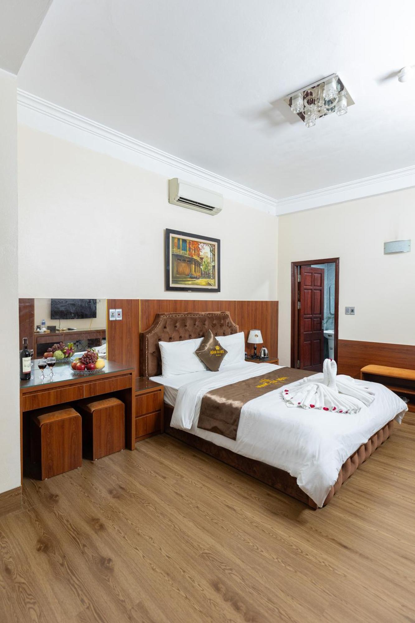 Hoang Gia Hotel Dong Anh Eksteriør billede